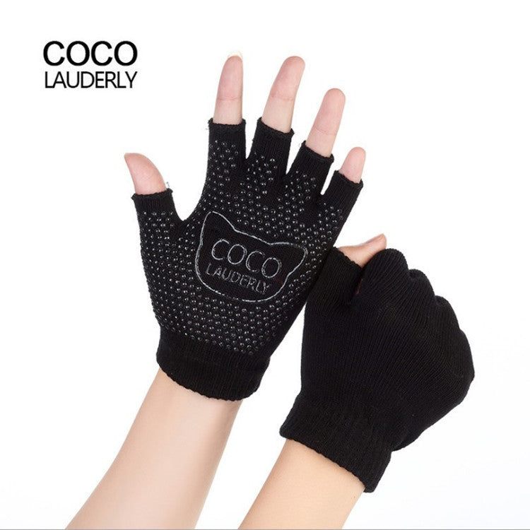 Wholesale autumn and winter anti -sliding pork finger yoga gloves exercise sweat absorption points finger finger flexible daily multi -purpose exposed finger hand